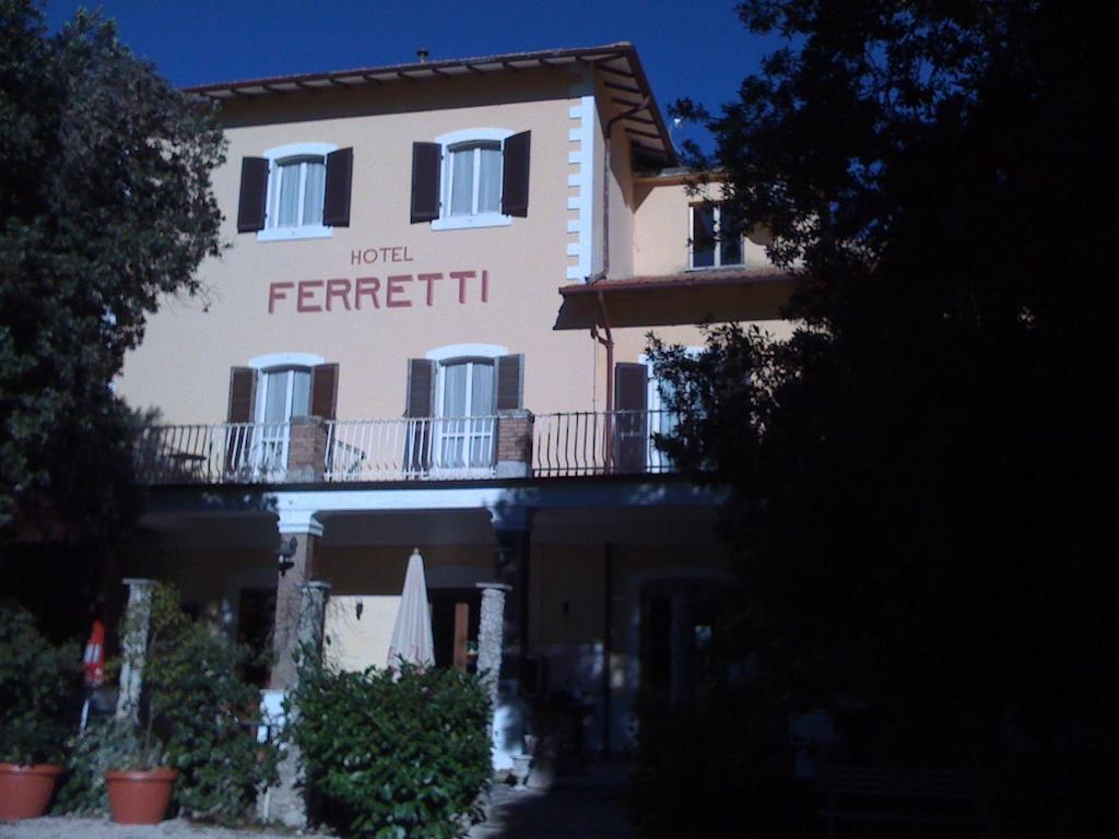 Albergo Ristorante Ferretti Monteluco Exterior photo