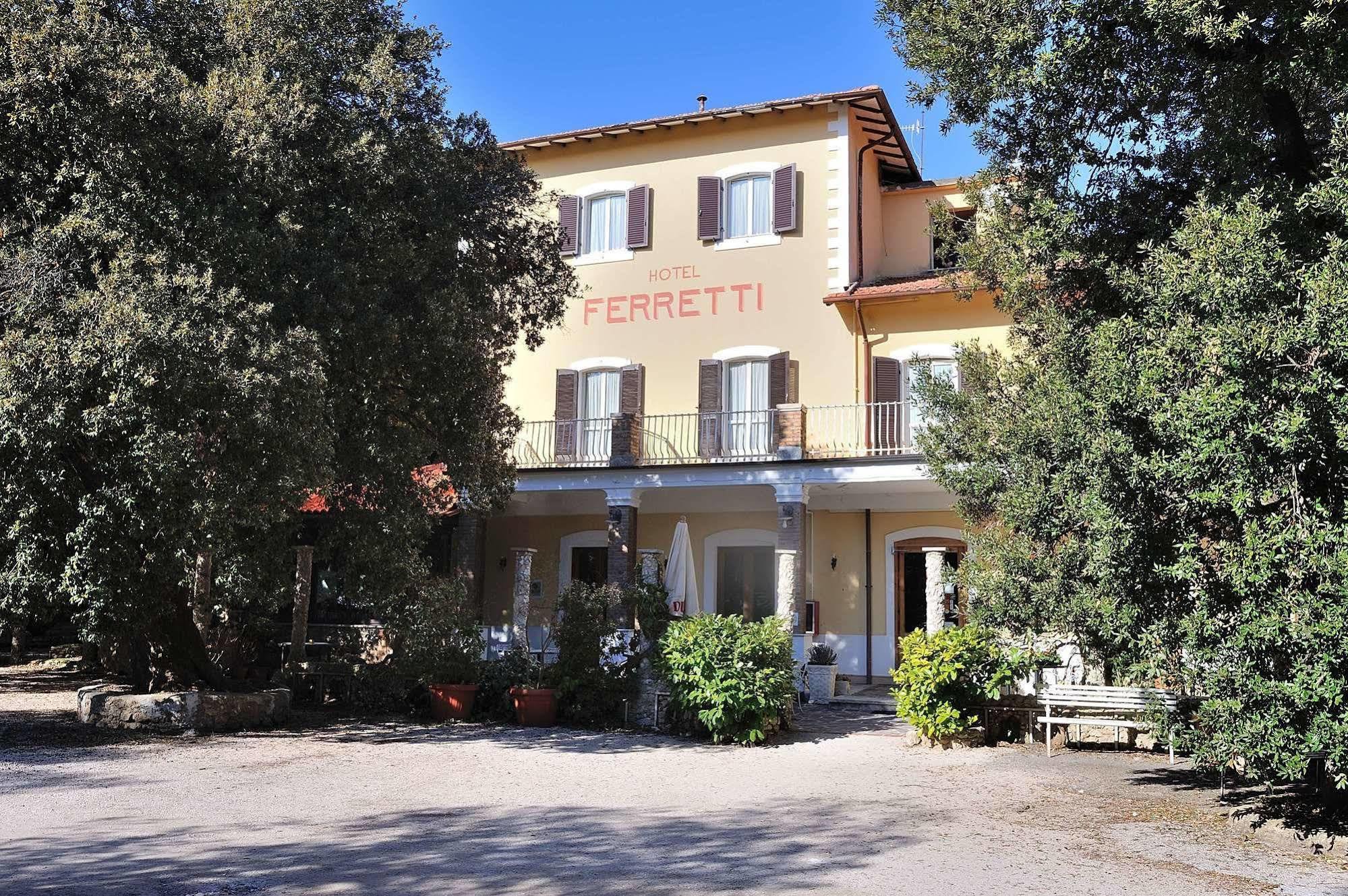 Albergo Ristorante Ferretti Monteluco Exterior photo